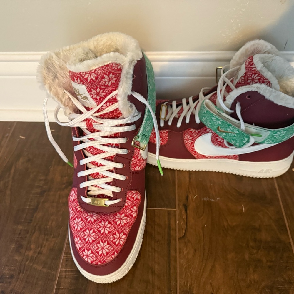 Nike Red and Green High-Top Sneakers